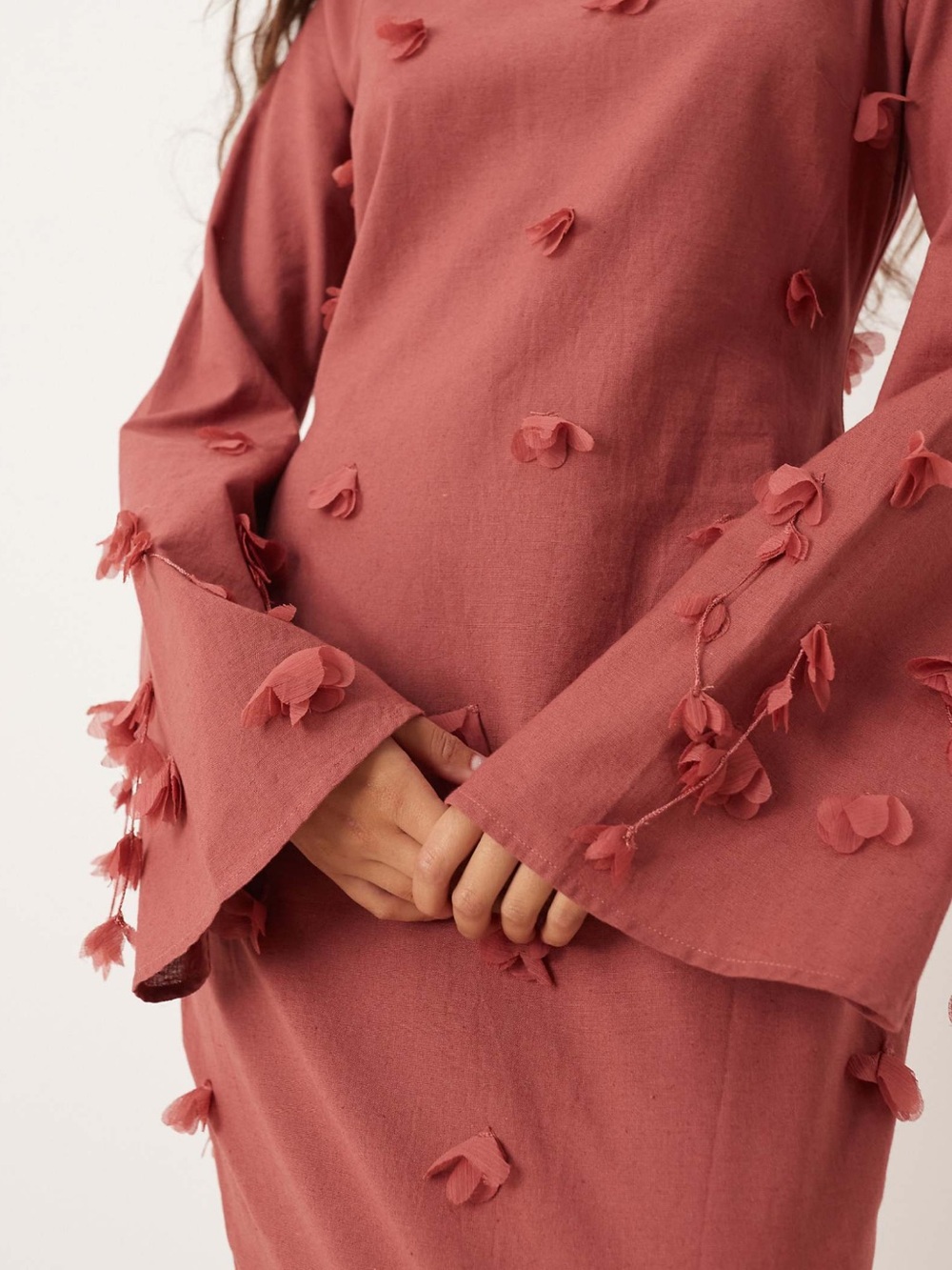 ASOS Design Flutted Sleeve Maxi Dress - Picture 3 of 3